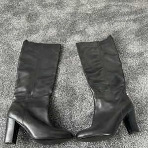 Boots Elegant Black Leather Heeled Boots